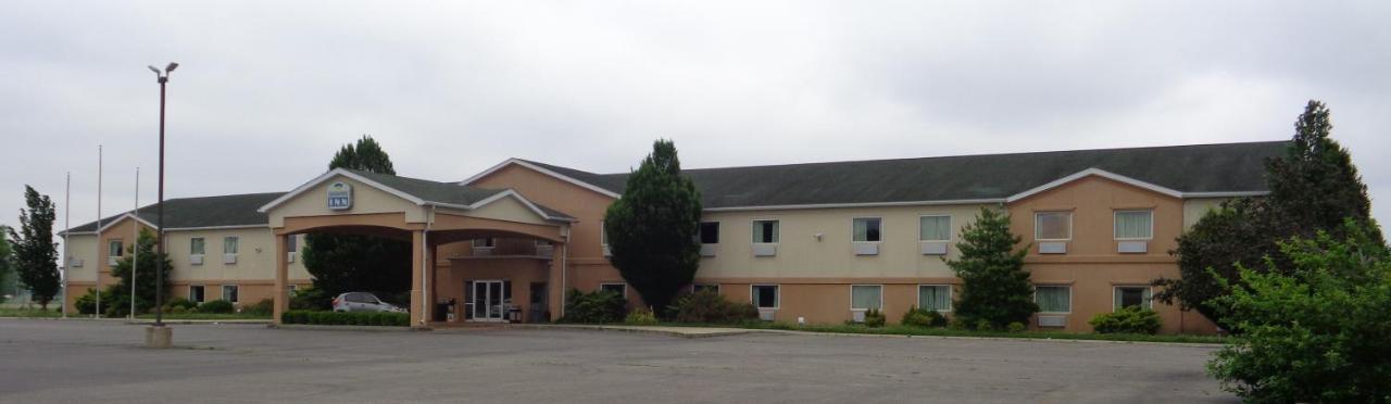 Fairgrounds Inn Du Quoin Bagian luar foto